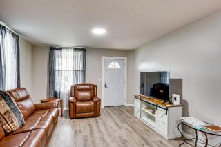 2 Mi to Dtwn Harrisburg! Convenient Duplex - 6