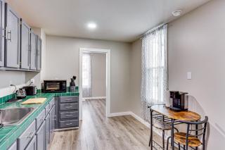 2 Mi to Dtwn Harrisburg! Convenient Duplex - 2