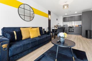 Modern 2BR Apt Liverpool-8 Min Walk to City Centre - 8