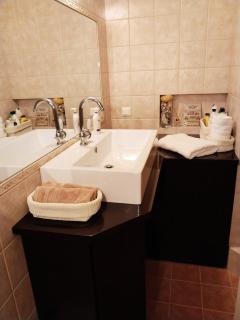 Elegant Quiet Apartment near Hilton Conrad - 1