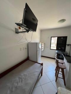Apartamento kitnet com 2 piscinas, 4 quadras Praia das Toninhas Ubatuba SP - 3