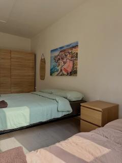 Calypso 3 Large Stylish Apartment in Paceville with Mercury Tower View Ideal for Groups - 6
