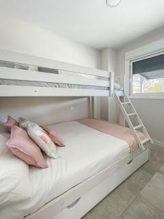 GuestReady - Marbella with terrace and pool - 5