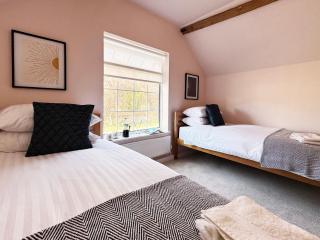 Gable Cottage - 4
