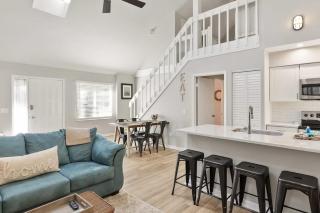 3BR Family Home Walk to Beach & Coligny - 1