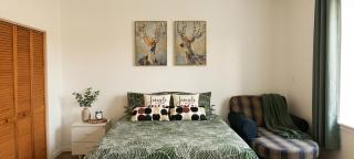 La Vie en Rose Cozy Suite #3 in Downtown Quebec - 0