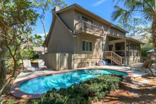 Family Sea Pines Oasis - Walk to Beach Pool Golf - 6
