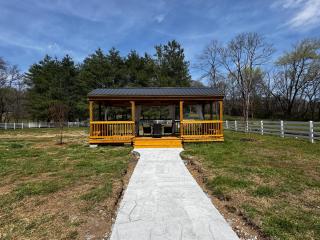 Rose Porch, Historic home on acre lot 25 min from Nashville - 7