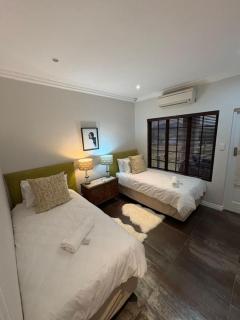 Acacia House - 3
