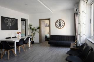 Calypso 2 Bright Modern Apartment in Paceville with Mercury View Near Restaurants and Transport - 5