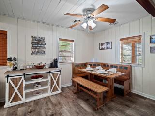 Woodland home with workspace and TV - 1