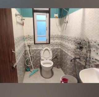 Bbich ghar - 3