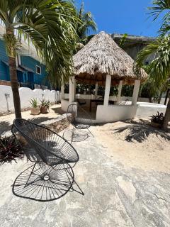 Mittoz House with beach access in Holbox downtown - 8