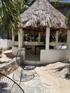 Mittoz House with beach access in Holbox downtown - 7