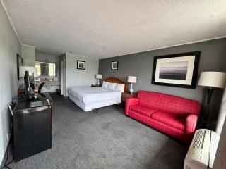 Bayou Inn - 7
