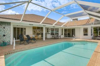 Direct Gulf Access: Oasis w/ Hot Tub & Pool Table - 7