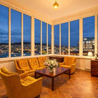 Panoramic View Apartment with Piano Vintage Style - Tbilisi City - 9