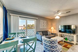 Walk to Beach, Pool-View Balcony! PCB Condo - 0