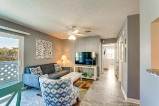 Walk to Beach, Pool-View Balcony! PCB Condo - 6
