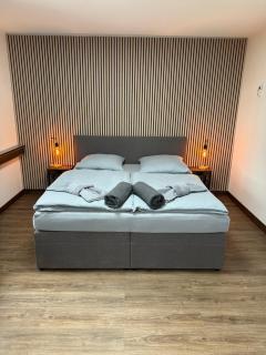 Garland-Rooms - 9