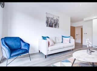 2 bedroom 2 bath 1 ensuite in Roya Asenal beautiful views & parking - 9