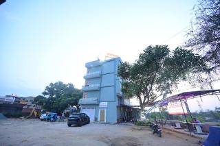Hotel Stay Leaf - 3