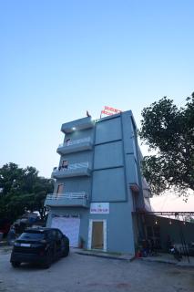 Hotel Stay Leaf - 5
