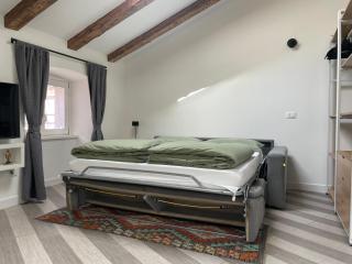 2ndHome 503 - 9