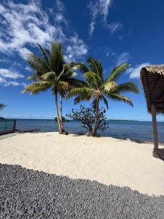 Noariki Beach House 1 - 6
