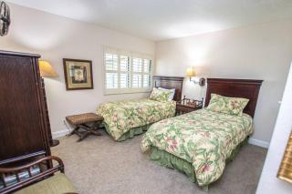 Golf and Tennis Community - Serene Oasis - Pool and Lake Views - 3