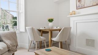 The Nook - 1 Bed apartment, Central Tetbury, King Bed, Coffee Bar - 5