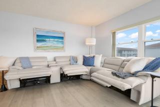 Oceanfront Oasis - 2BR2BA direct oceanfront! - 1