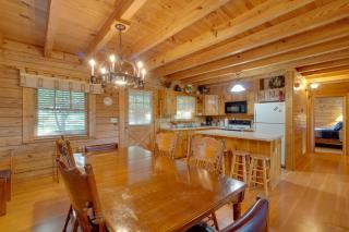 Wooded Cabin w/ Decks & Dale Hollow Lake Views! - 6