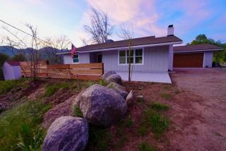 Rustic Family Retreat at Muniz Village - 3