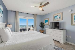 Comfy beachfront condo with central AC pool access ocean view and washer&dryer - 3