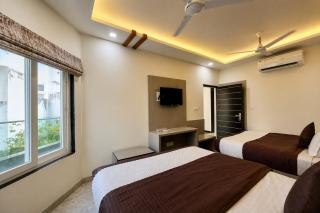 Hotel Kanisha Stay - 5