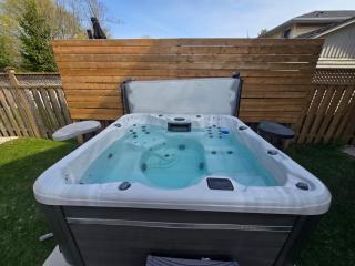 Luxary Villa with Pool, Sauna, Hot Tub Sleeps 12 - 6