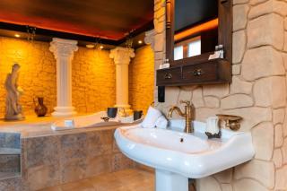 La Suite de Vénus - Chambre à thème Love Room Jacuzzi et Pièce Secrète - Évasion pour deux - 1