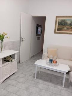 Aigaleo Apartment - 1