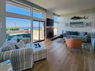 Stunning Ocean View 3-Bed Home! - 9
