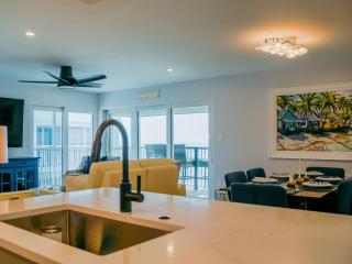 704N Crescent Arms - 1