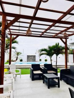 Oceanfront House With Pool and BBQ - 2