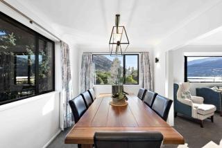 Spacious Alpine Retreat with Remarkable Views - 6