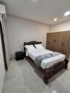 Suite moderna con parqueadero y cocina equipada - 9