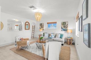 Boho Bliss 3BR Escape Pool & Backyard Oasis - 2