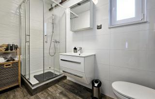 1 Bedroom Awesome Home In Zagreb - 6