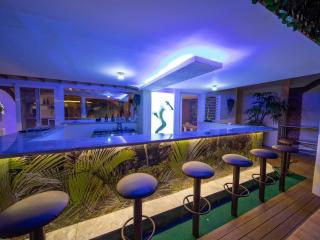Luxury 6 Bedroom Villa in Sosua Beachfront Bliss Awaits - 8