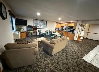 Dodgeville inn and suites - 9