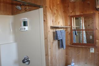 AC4 Northwoods Getaway w Jetted Tub - 1