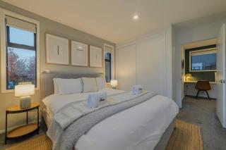 Cozy & Stylish Central City Retreat 1-Bedroom Retreat - 5